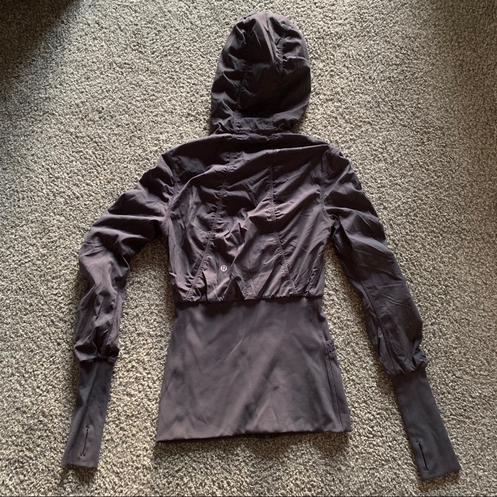 Lululemon Reversible Zip-Up - Picture 2 of 8